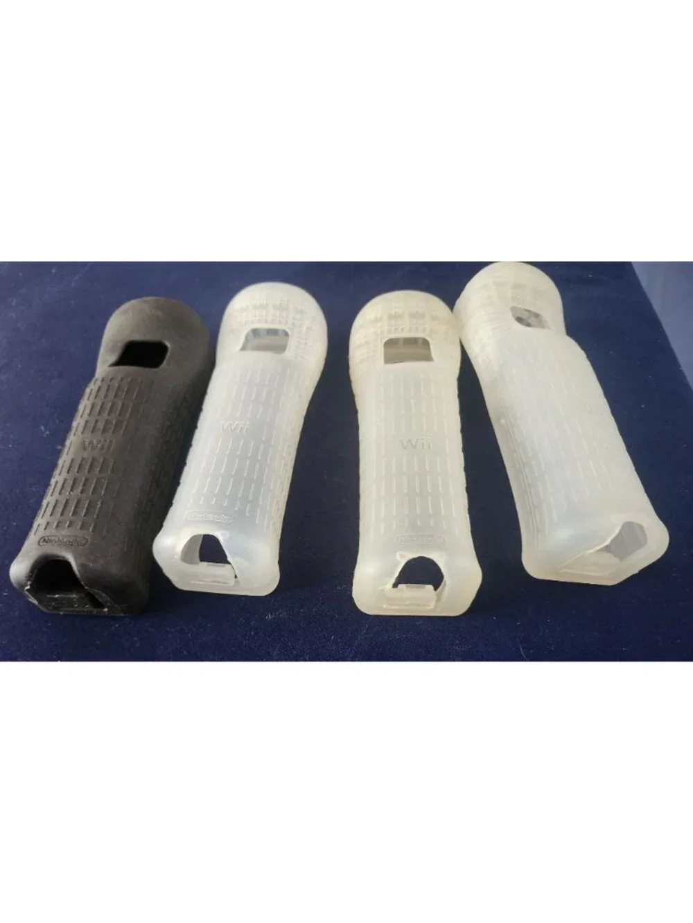 4- Nintendo Wii Controller Silicone Protective Sleeves Skins